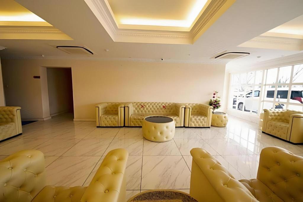 Ritzton Hotel Johor Bahru Exterior foto
