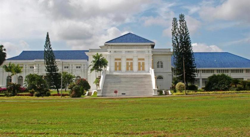 Ritzton Hotel Johor Bahru Exterior foto