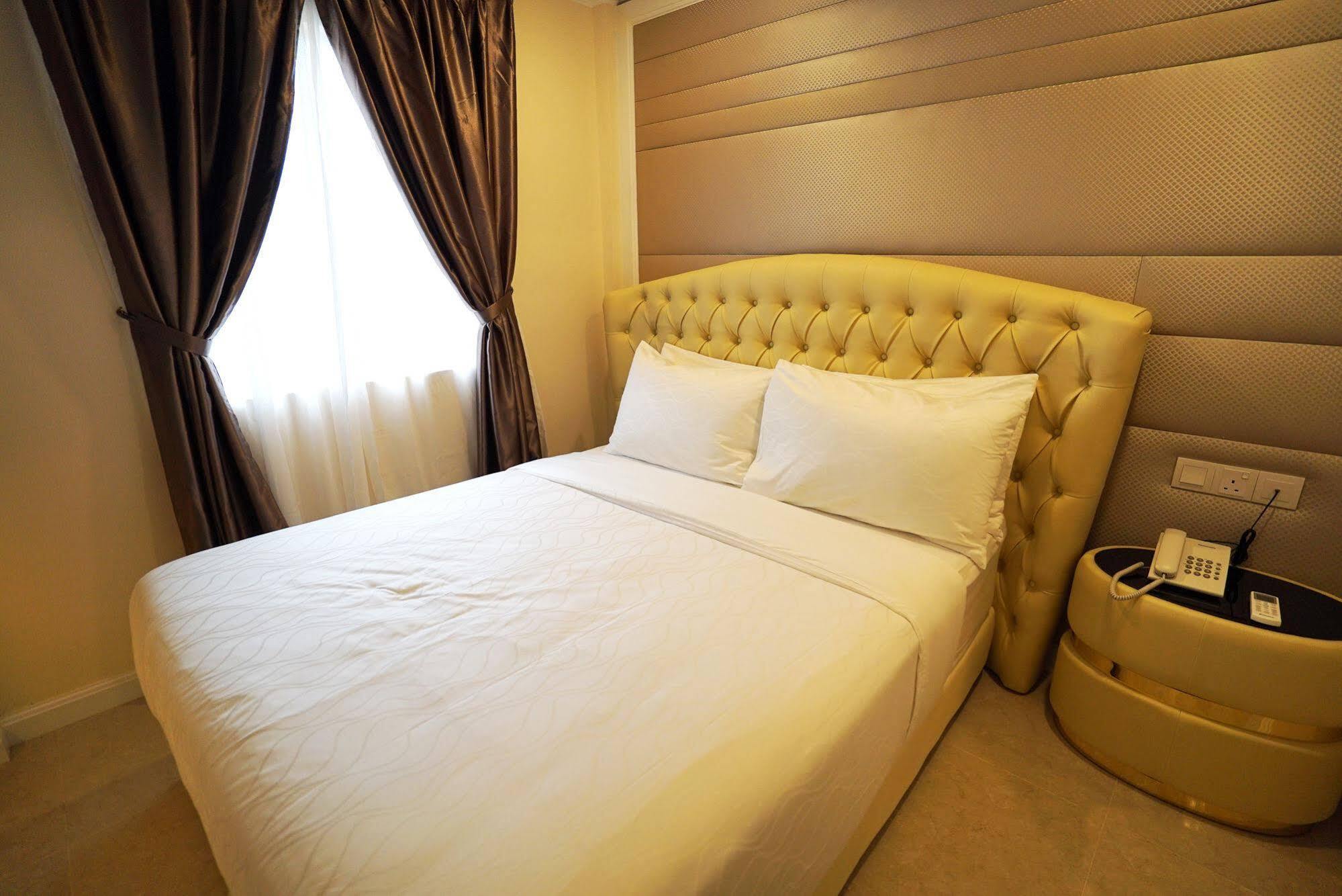 Ritzton Hotel Johor Bahru Exterior foto